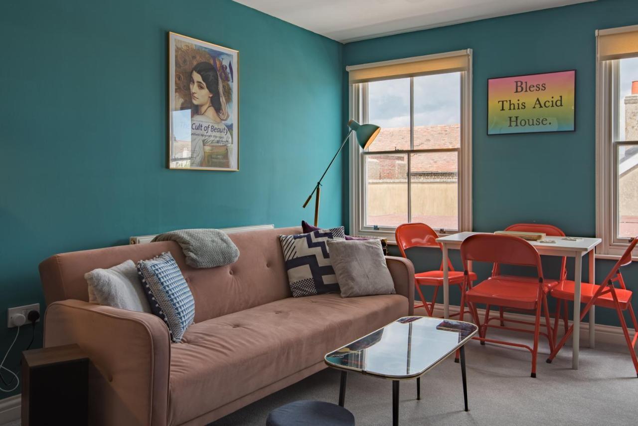 Blackhorse Loft - Spacious Apartment By The Sea Deal Esterno foto